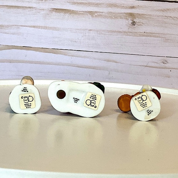 DEPARTMENT 56 - Fezziwegs And Friends - Heritage Village - Dickens Village - Picture 5 of 8